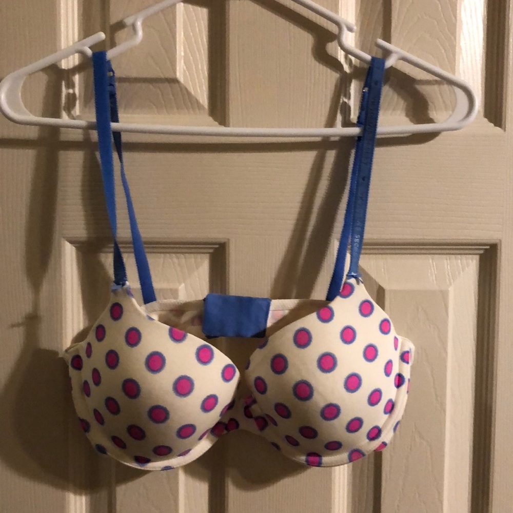 Victoria’s Secret bra